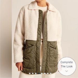 Never worn Sherpa abercrombie coat